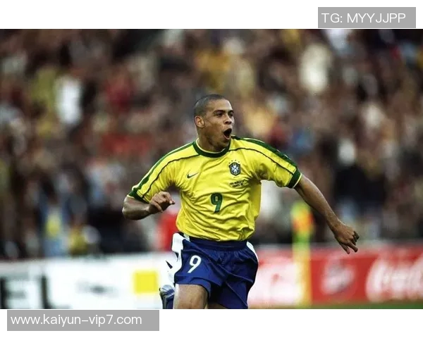 全球足坛最强六大球星：巅峰对决与传奇之路解析